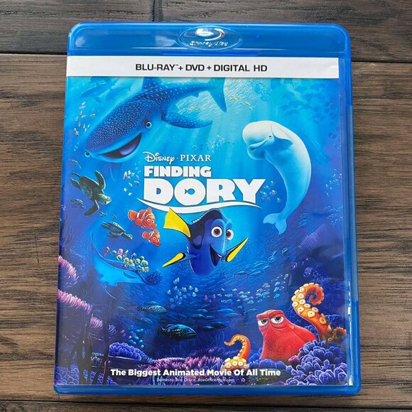 Finding Dory Blu-Ray and DVD - Picture 1 of 6